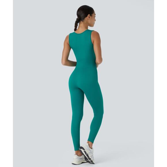 NWT HALARA Seamless Yoga Jumpsuit M Teal Green Square Neck Sleeveless 7/8 Length - Picture 2 of 9
